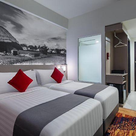 Neo+Waru-Sidoarjo By Aston Hotel Ngoại thất bức ảnh