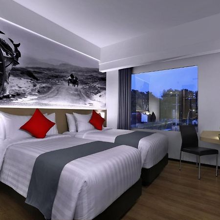 Neo+Waru-Sidoarjo By Aston Hotel Ngoại thất bức ảnh