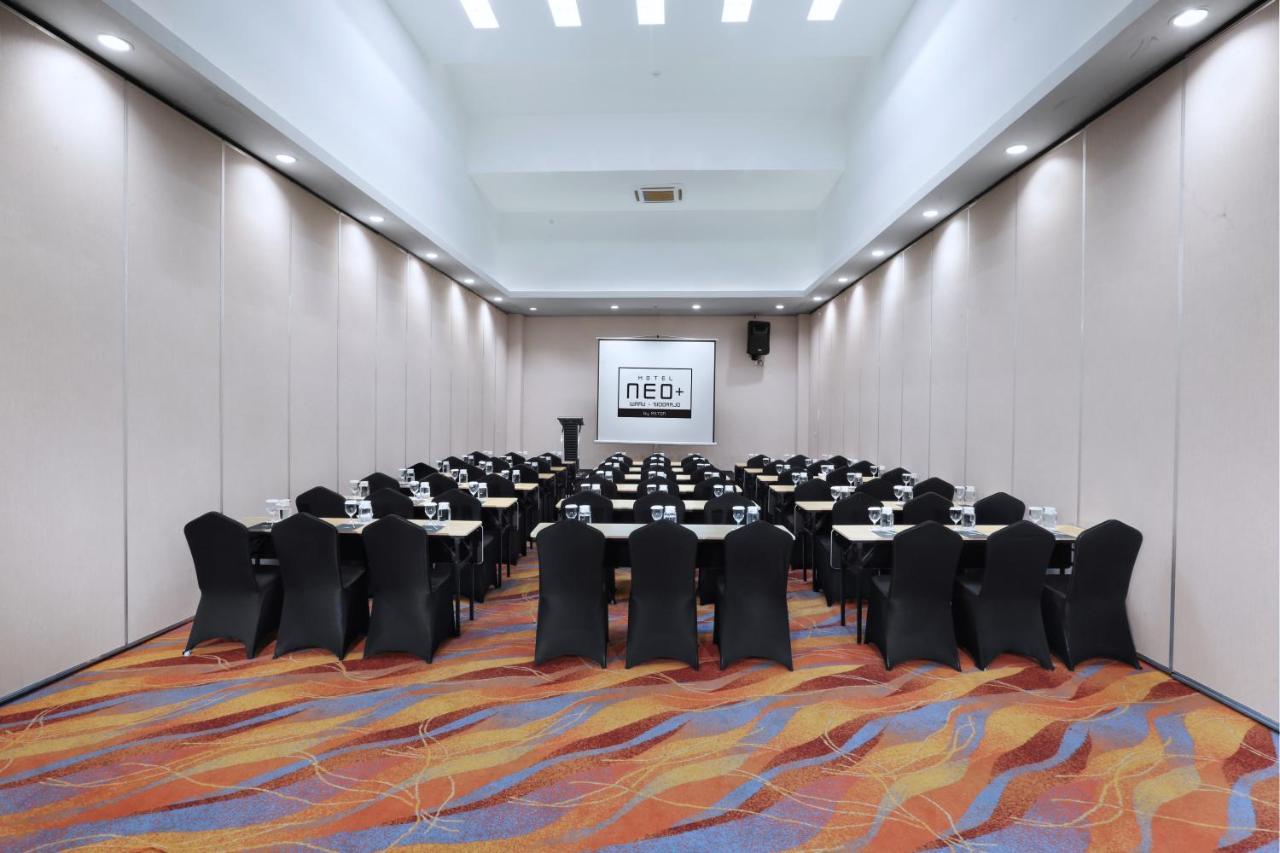 Neo+Waru-Sidoarjo By Aston Hotel Ngoại thất bức ảnh